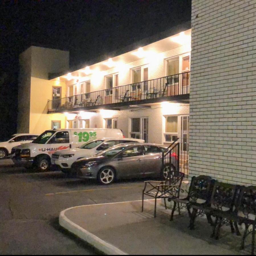 Traveller'S Motel Parry Sound Exterior foto